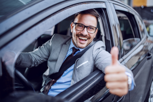 handsome-caucasian-unshaven-classy-businessman-in-suit-and-with-eyeglasses-LEVE